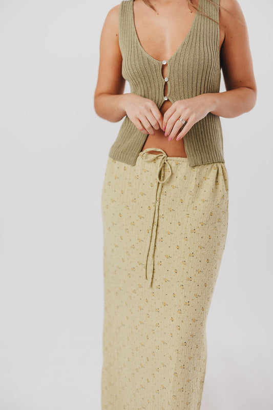 Beth Crinkle Maxi Skirt in Avocado