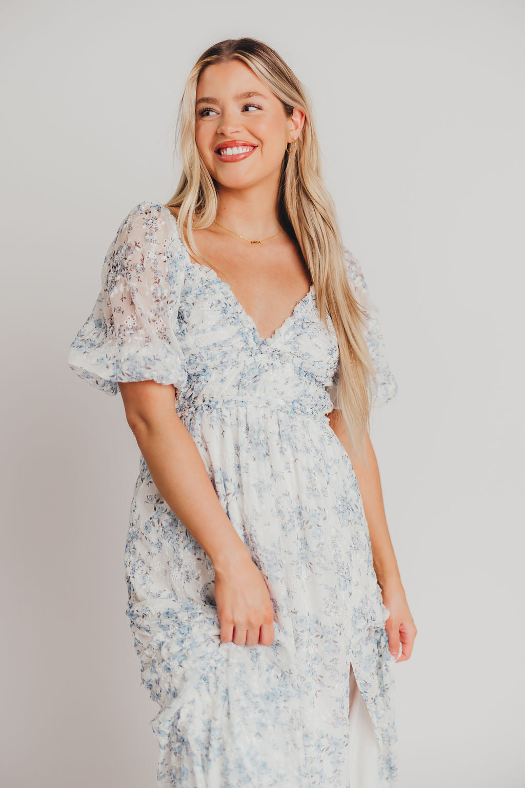 Daphne High Slit Eyelet Detail Maxi Dress in Blue and White Floral - Bump Friendly Inclusive Sizing (S-3XL)